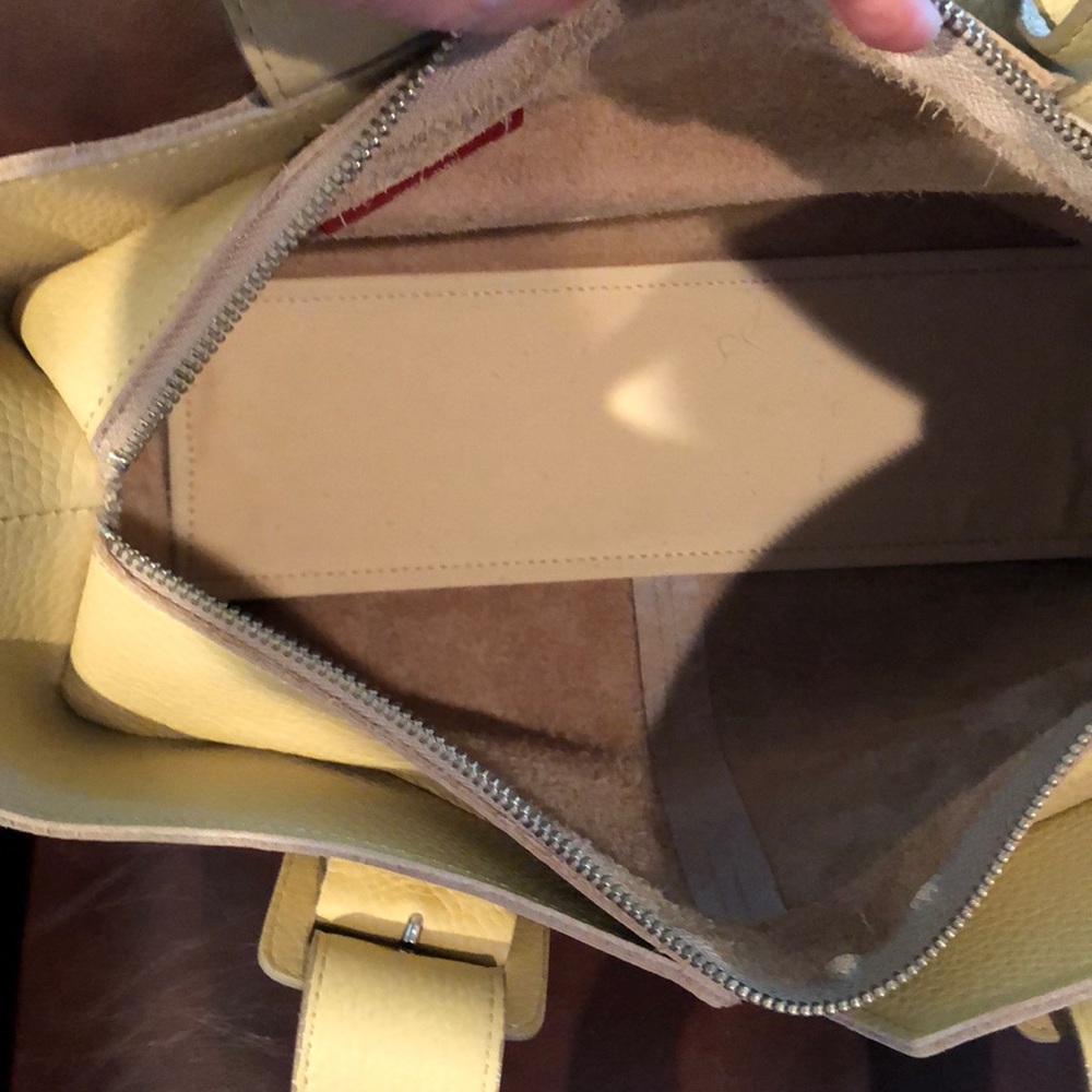 NWOT Samantha Thavasa New York leather handbag - Picture 7 of 8